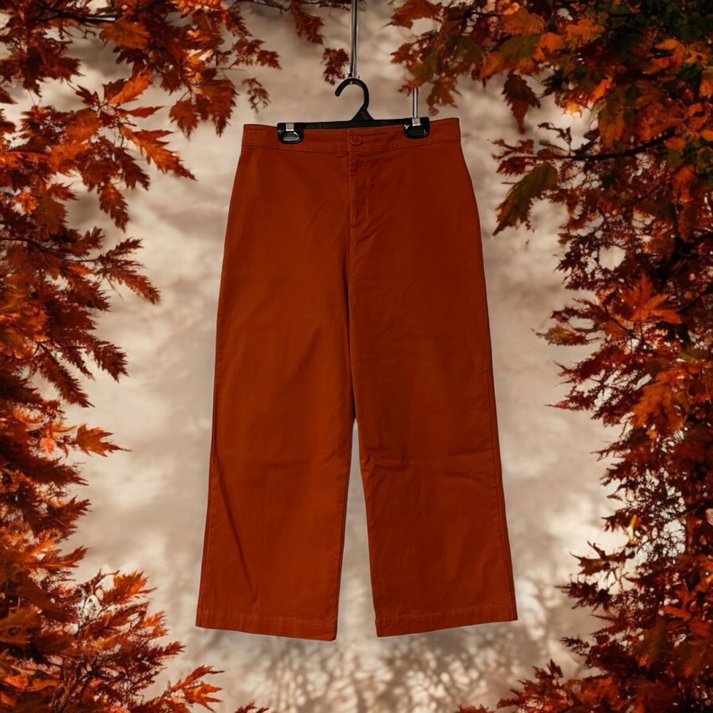 Forever 21 Burnt Orange Cropped Twill Capri Pants
